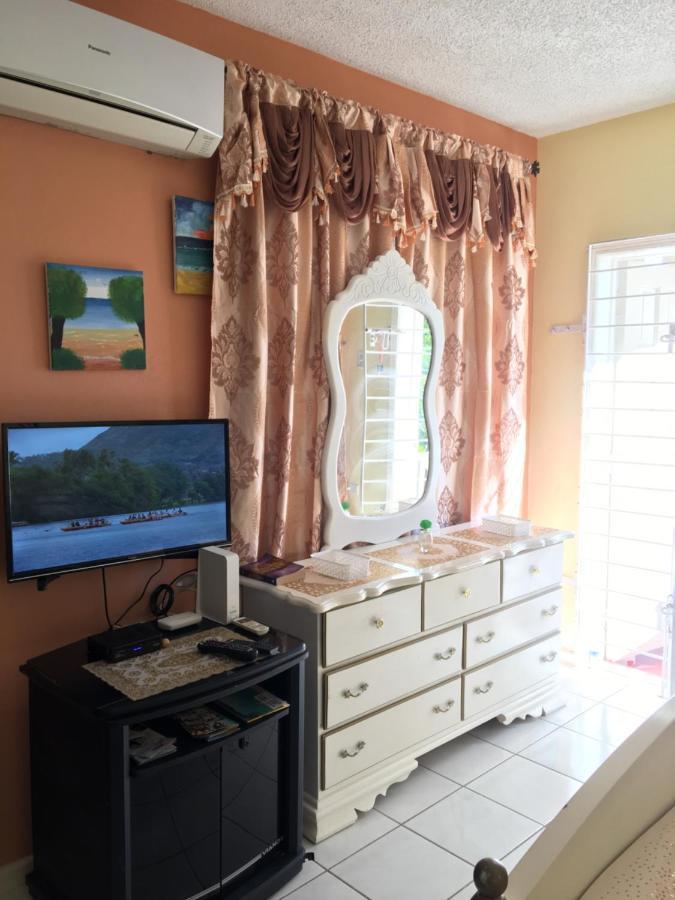 One-Bedroom Villa