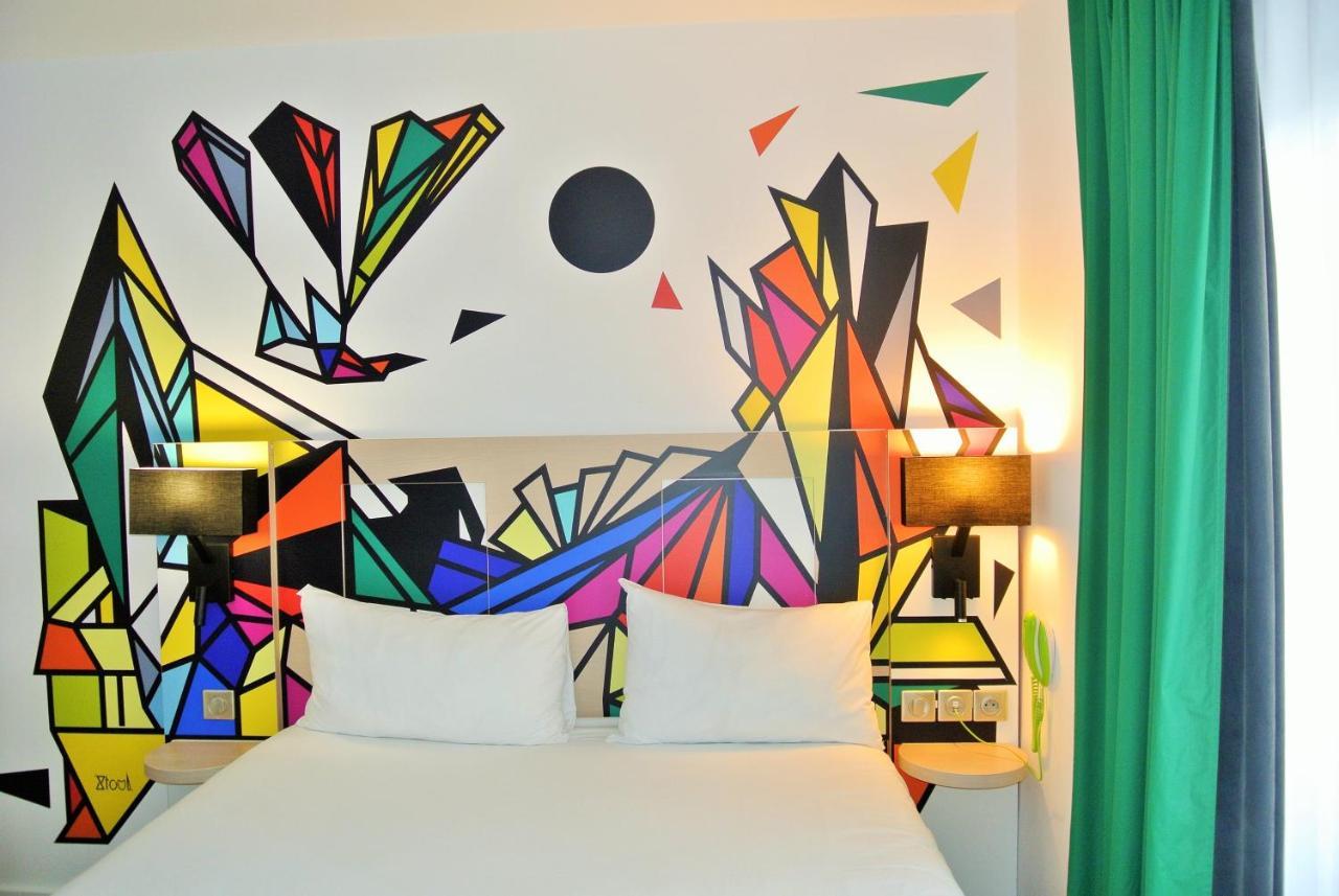 Two Adjacent Rooms,1025648362:JPEG