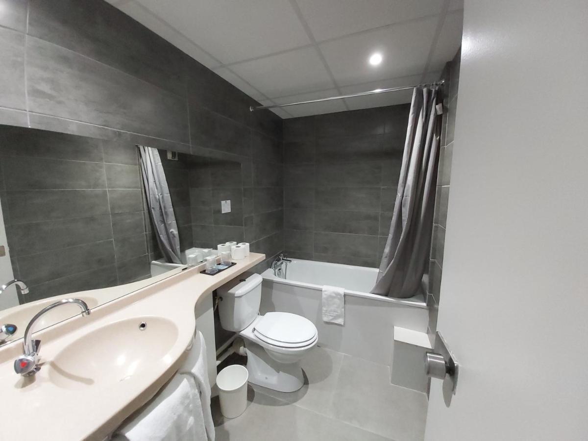 Premium Double or Twin Room,1089038827:JPEG