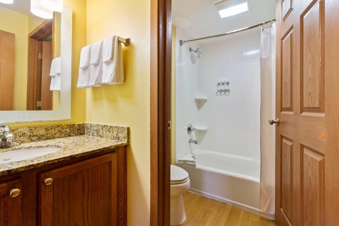 2 Bedroom Suite 2 Queen Beds Non-Smoking