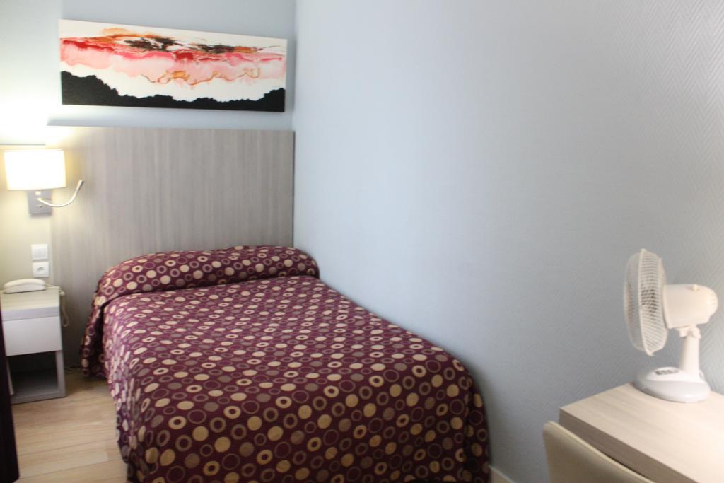 Single Room,1588596452:JPEG