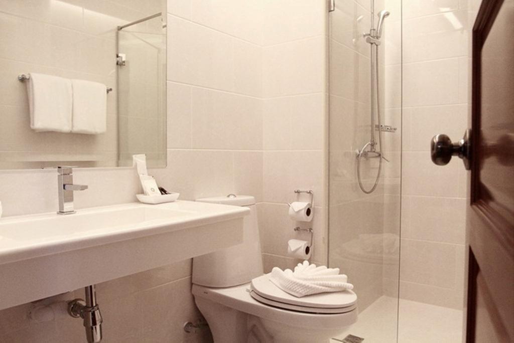 Corner Double Room