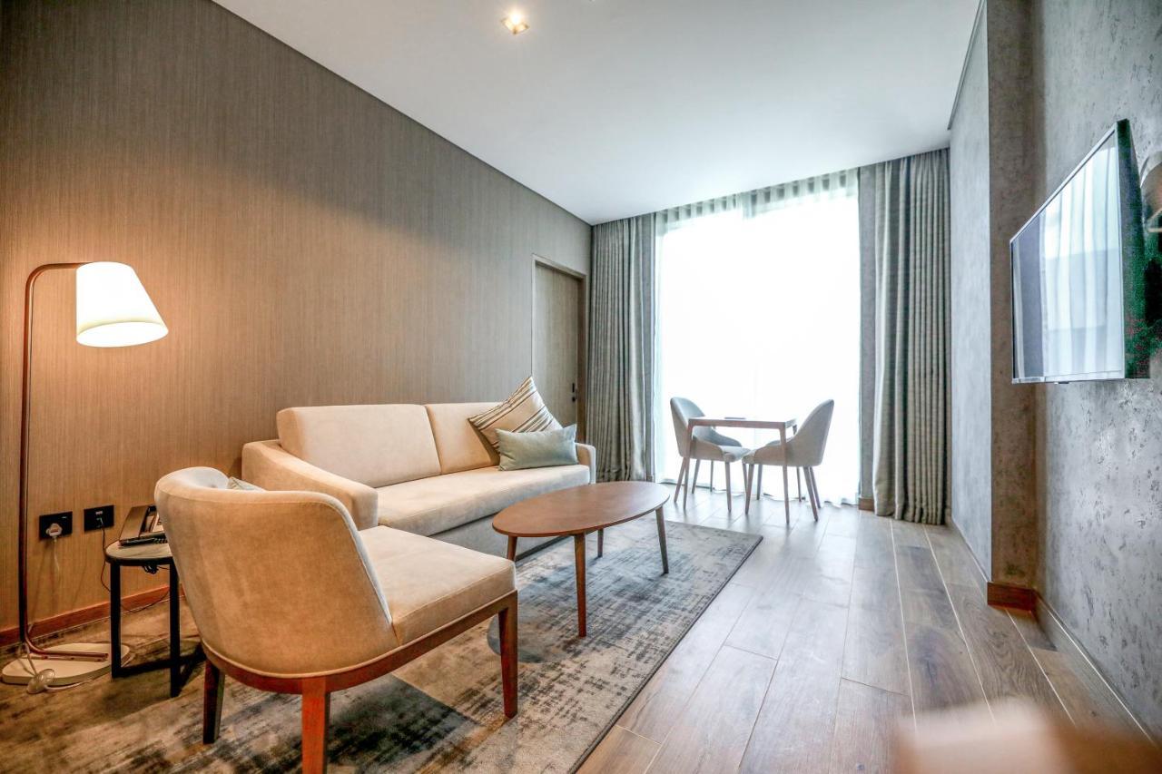 Executive Queen Suite