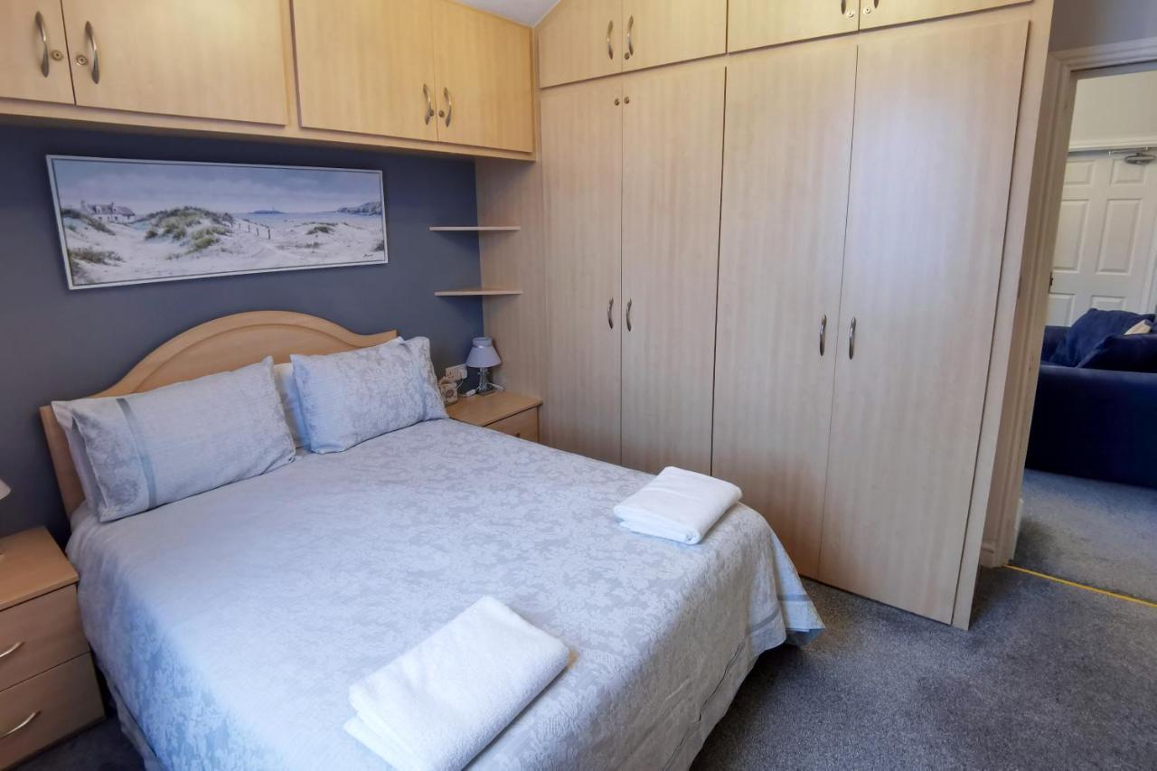 Standard Double Suite,1156277601:JPEG