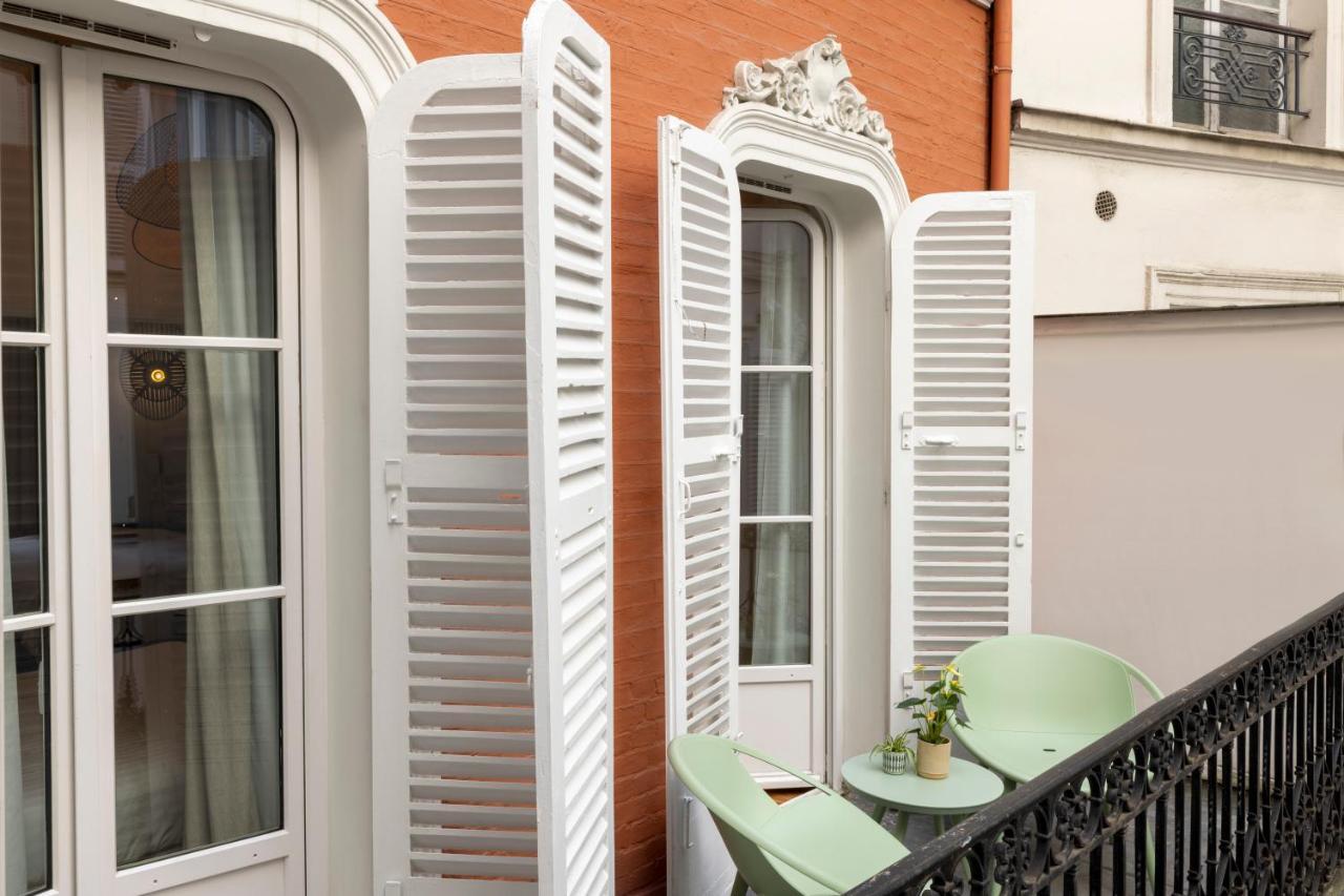 2 bedroom apartment in a quiet courtyard with balcony - 60m2