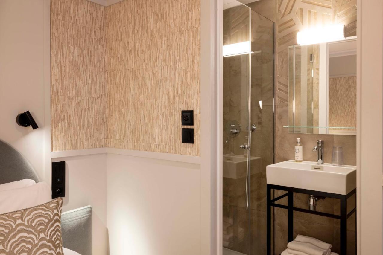 Superior Double or Twin Room,1473043831:JPEG