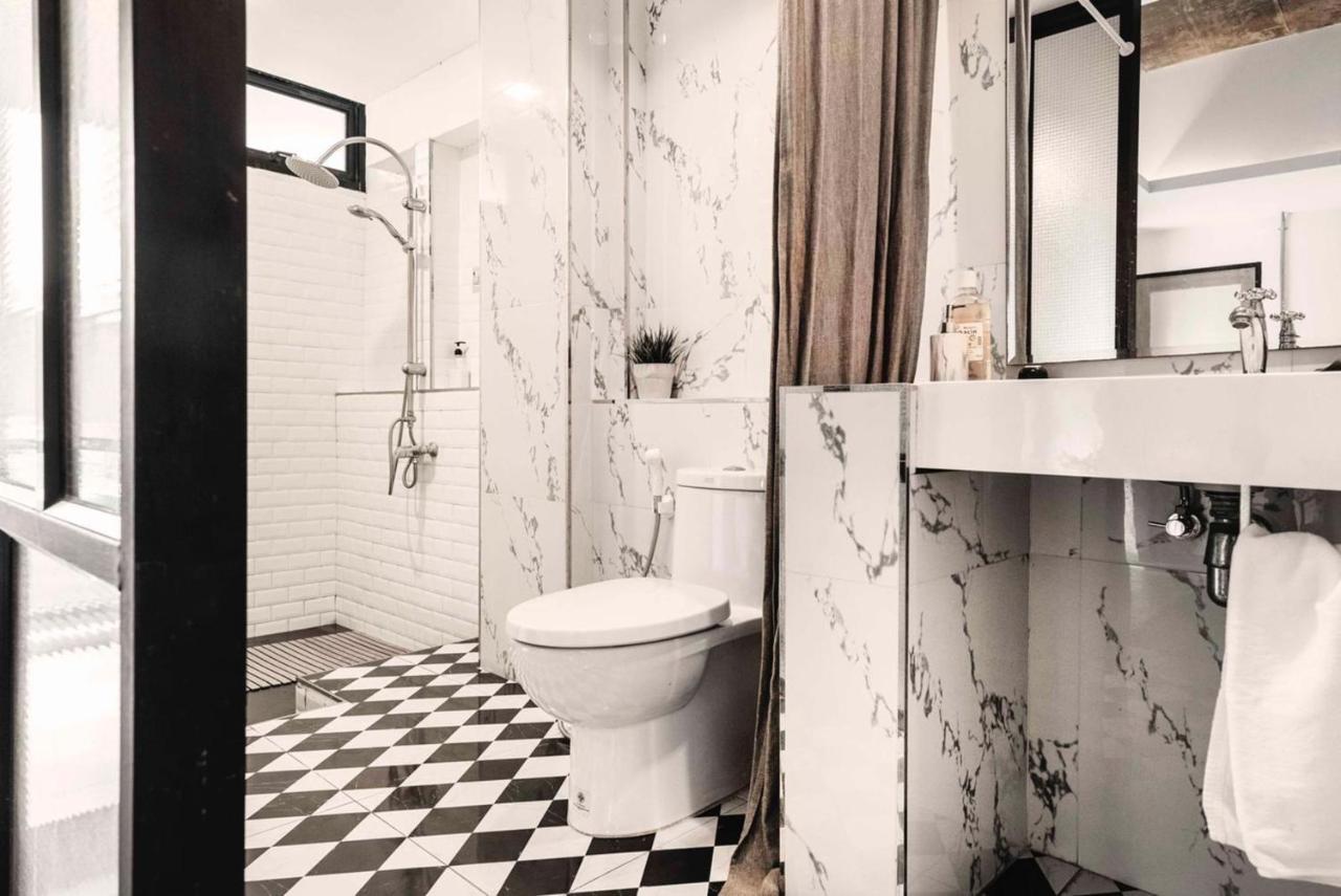 Double Room suite with Private Bathroom