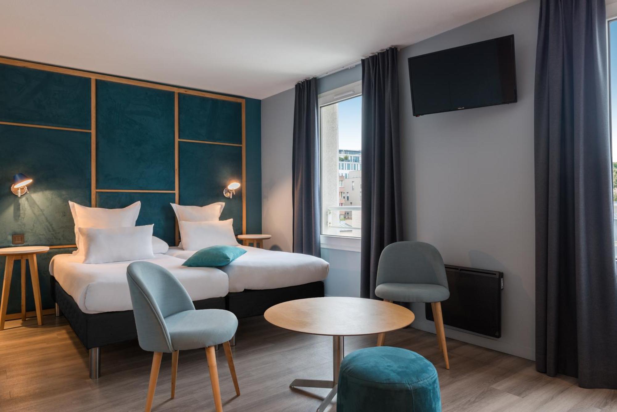 Quadruple Room with Balcony