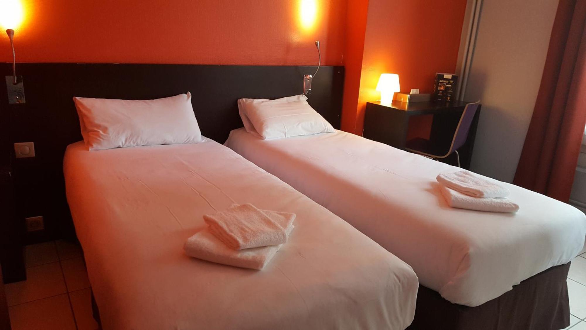 Twin Room with Private Bathroom,1215006061:JPEG