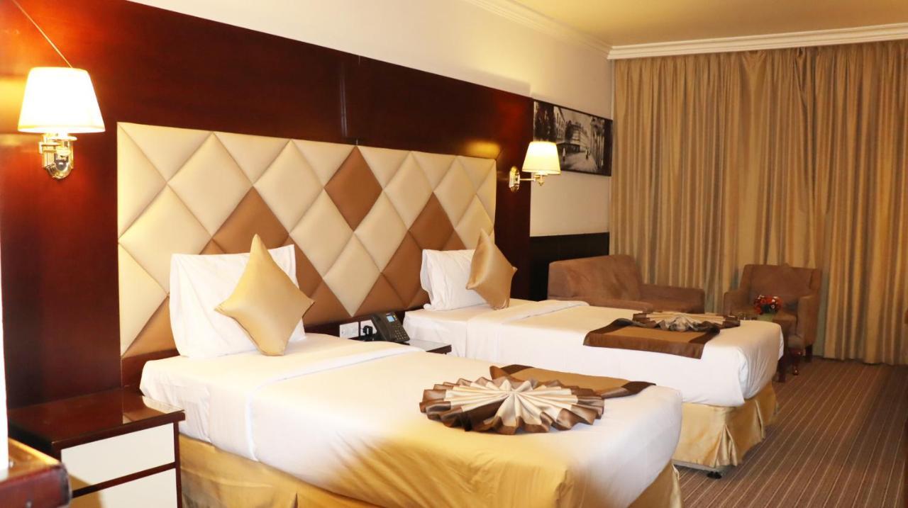 Triple Room,1228940650:JPEG