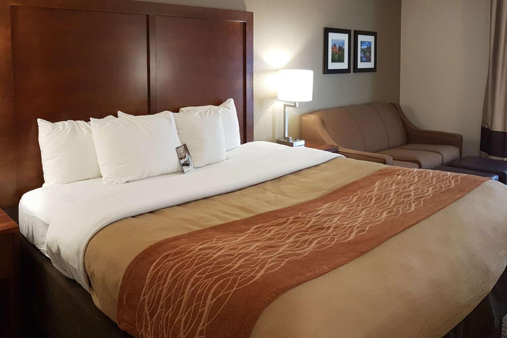 King Room with Sofa Bed - Non-Smoking