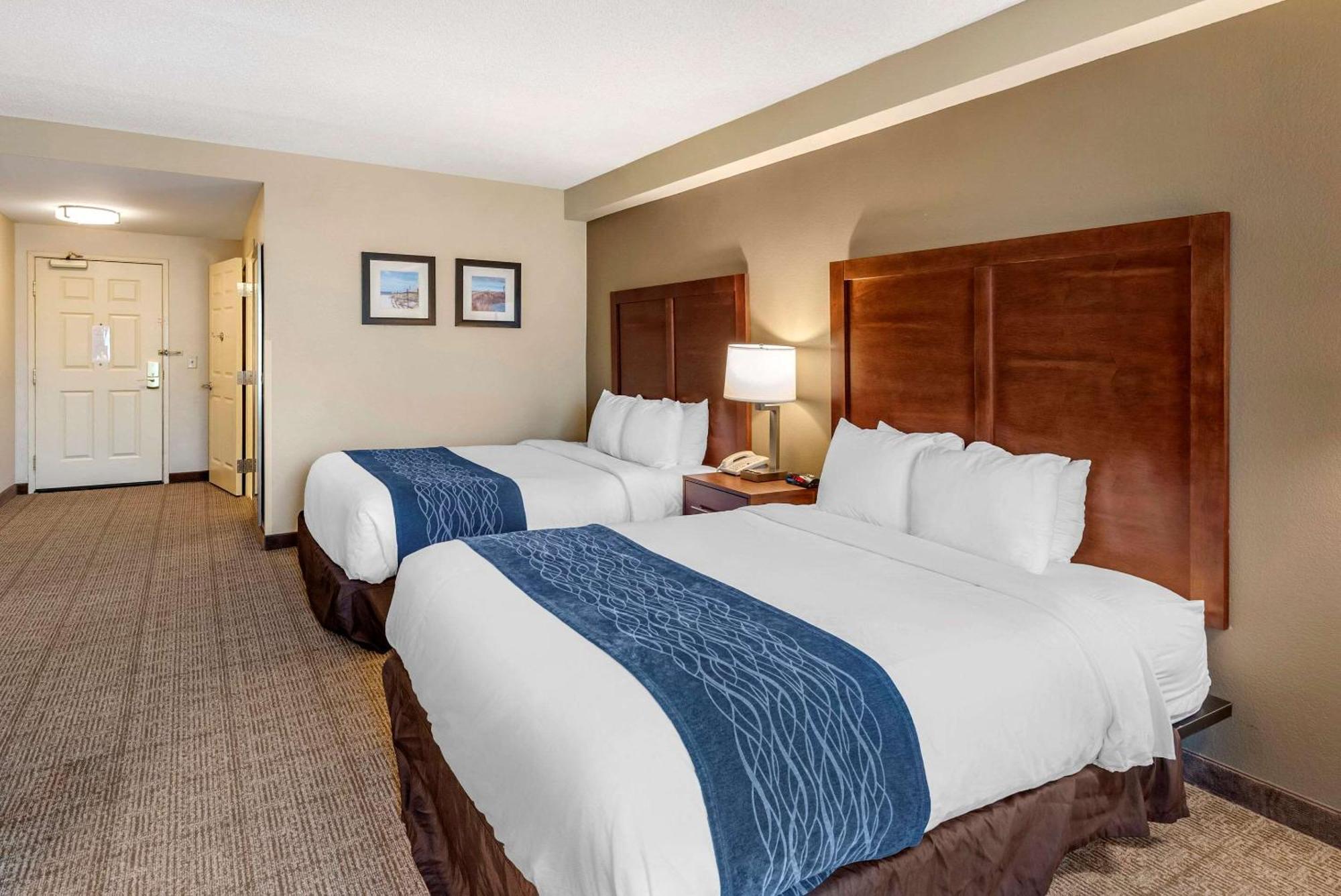 Queen Room with Two Queen Beds - Accessible/Non-Smoking