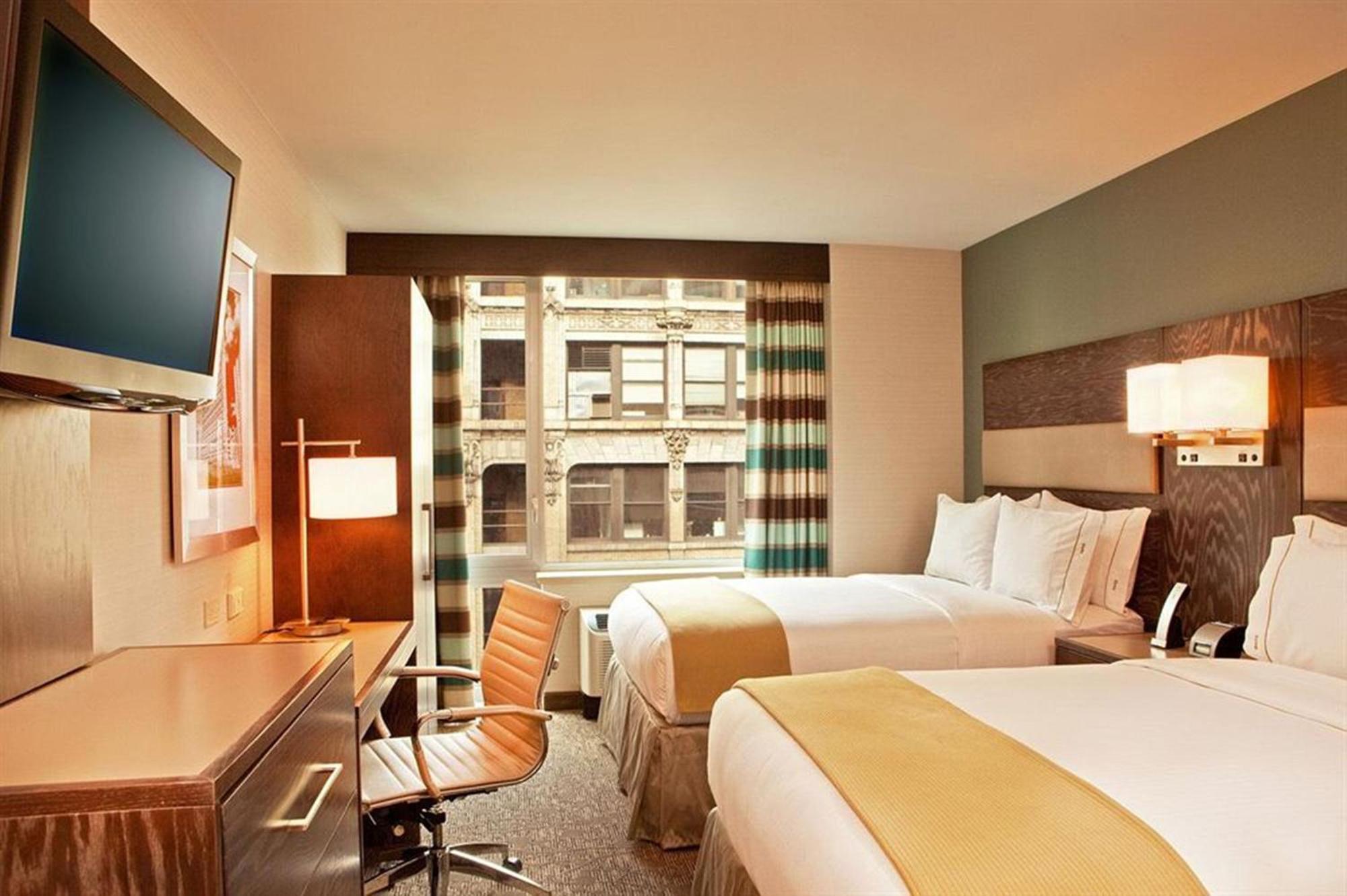 Standard Double Room with Two Double Beds and City View