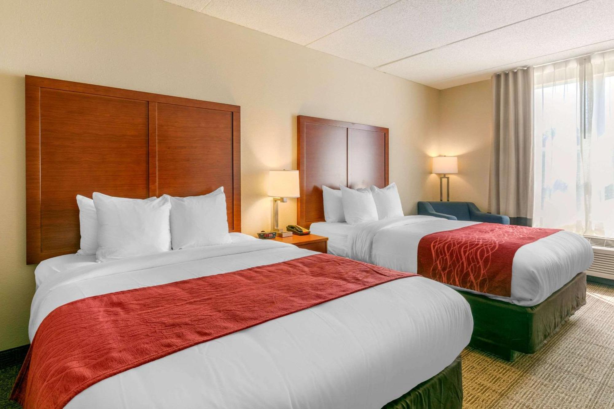 Queen Room with Two Queen Beds - Non-Smoking