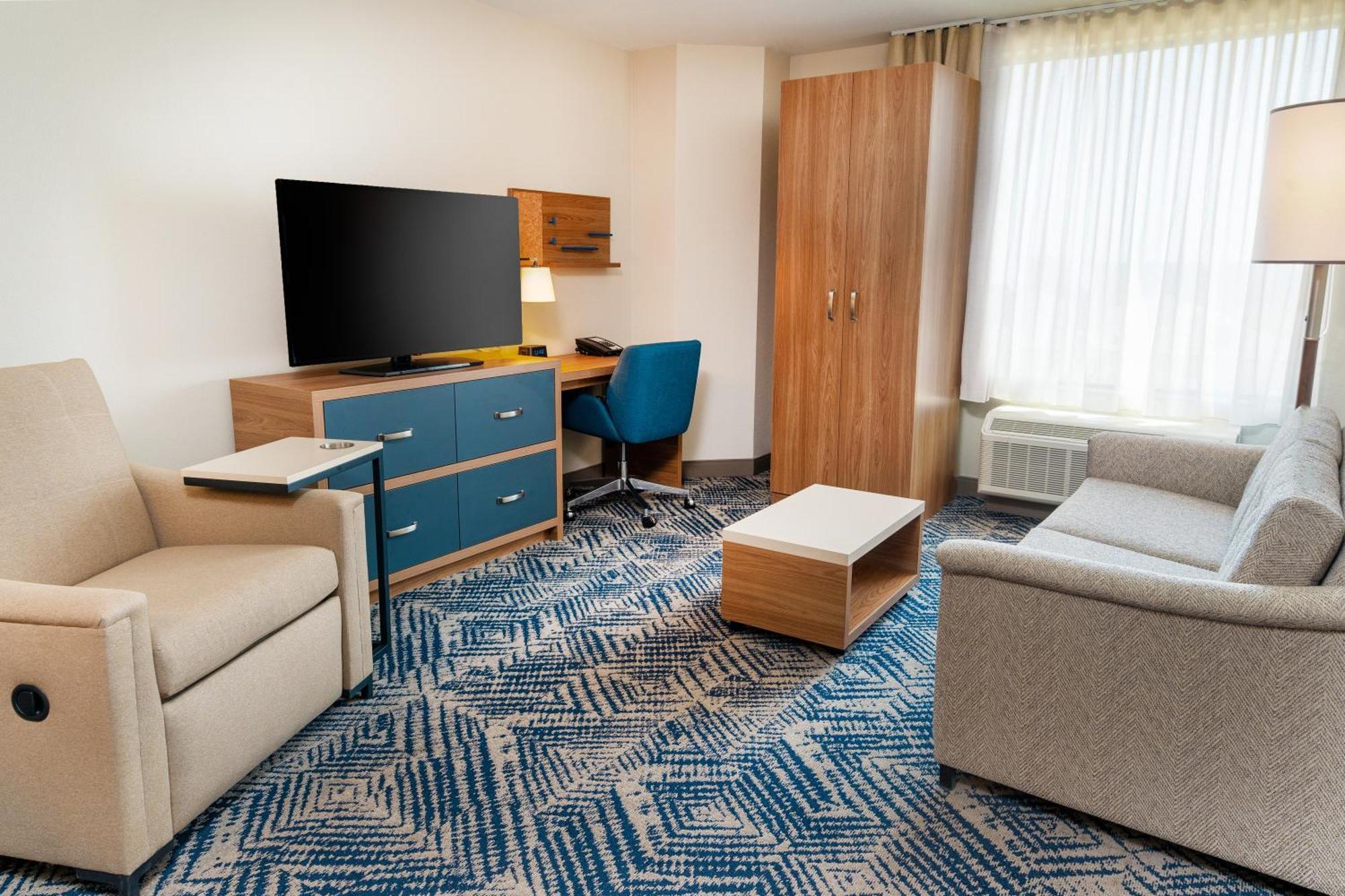 One-Bedroom King Suite