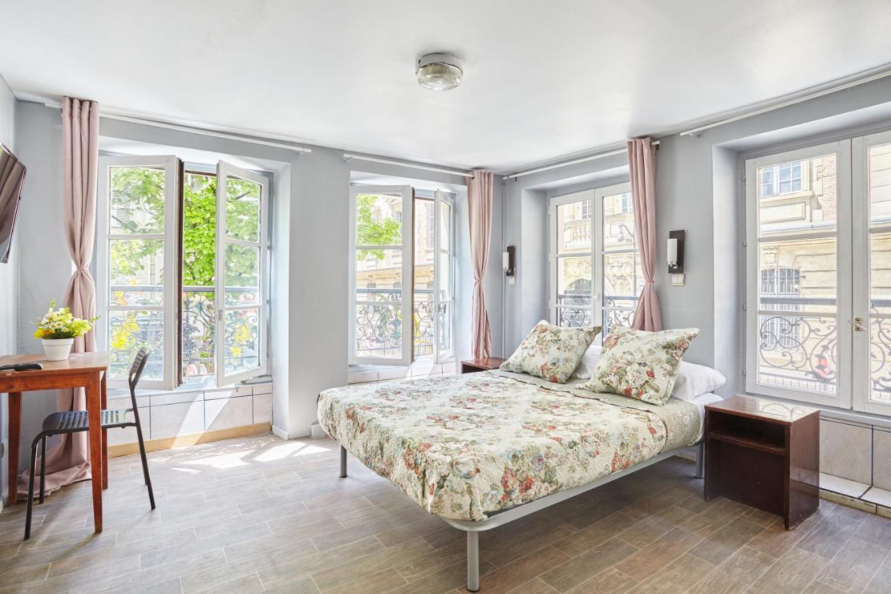 Double Room with Shared Shower