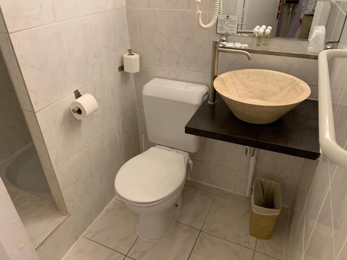 Double Room,1303780153:JPEG