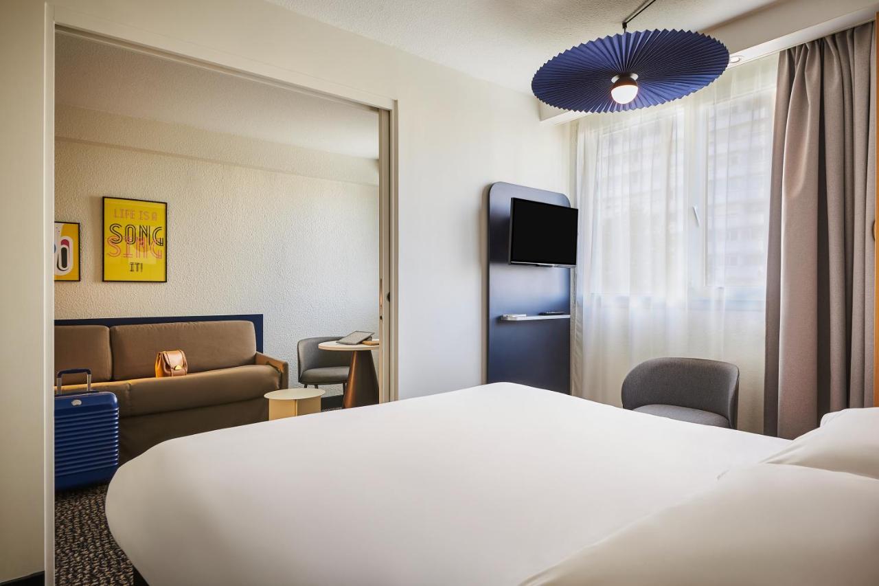 Superior Room with One Double Bed and Sofa Bed