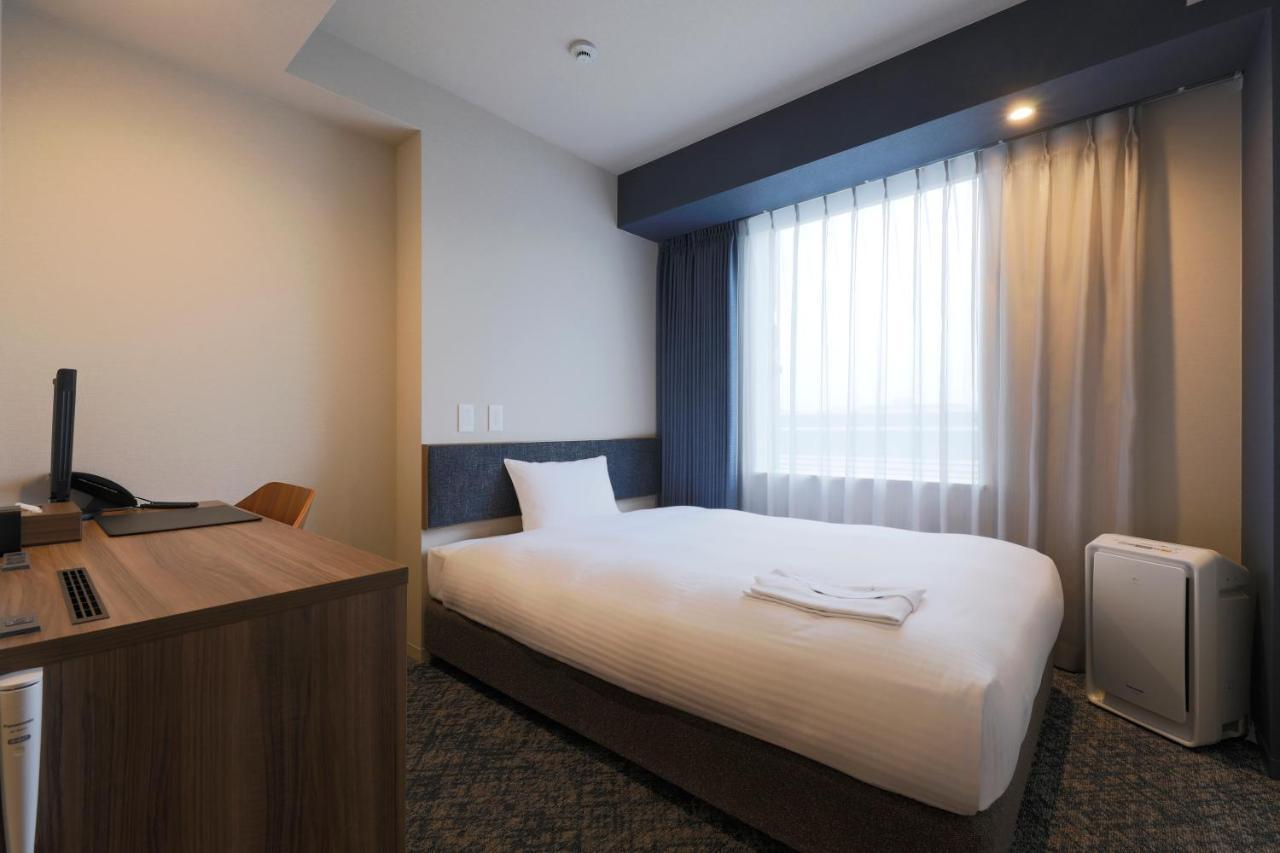 Double Room,1364457725:JPEG