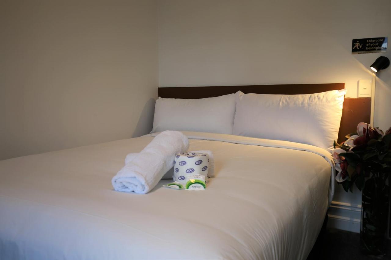 Double Room with Shared Bathroom,1322708566:JPEG