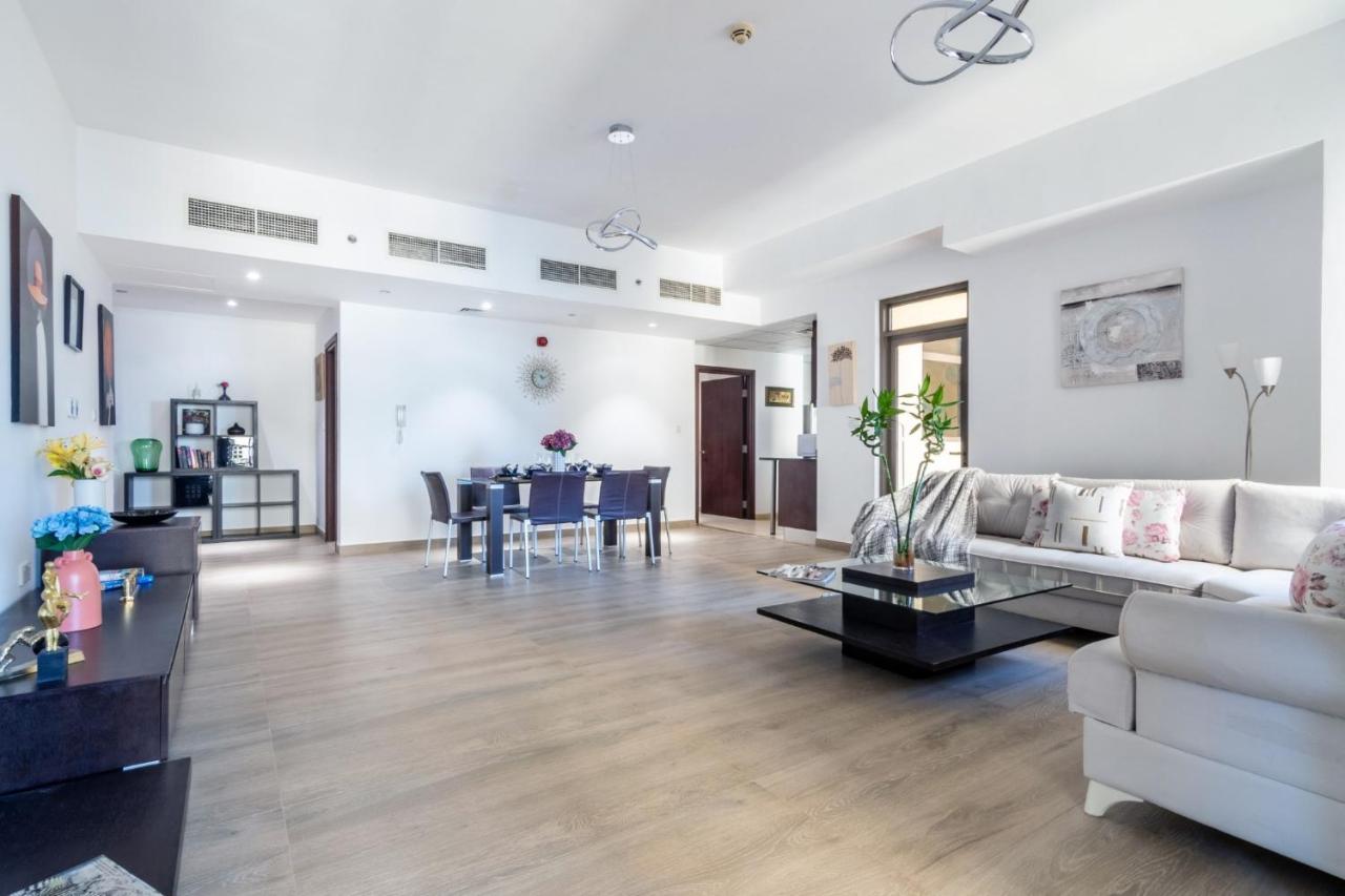 One-Bedroom House,1337142434:JPEG