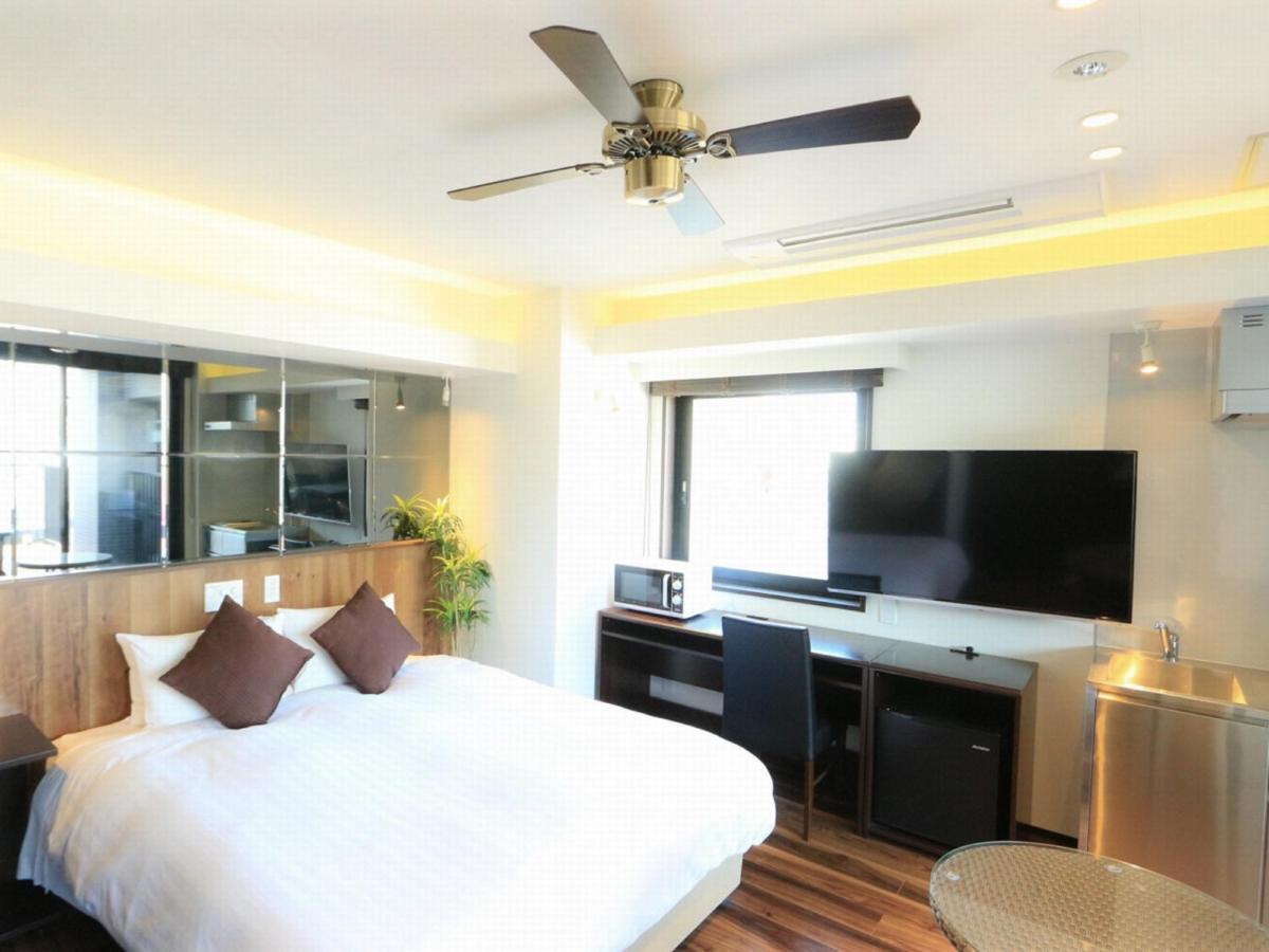 Jr. Suite