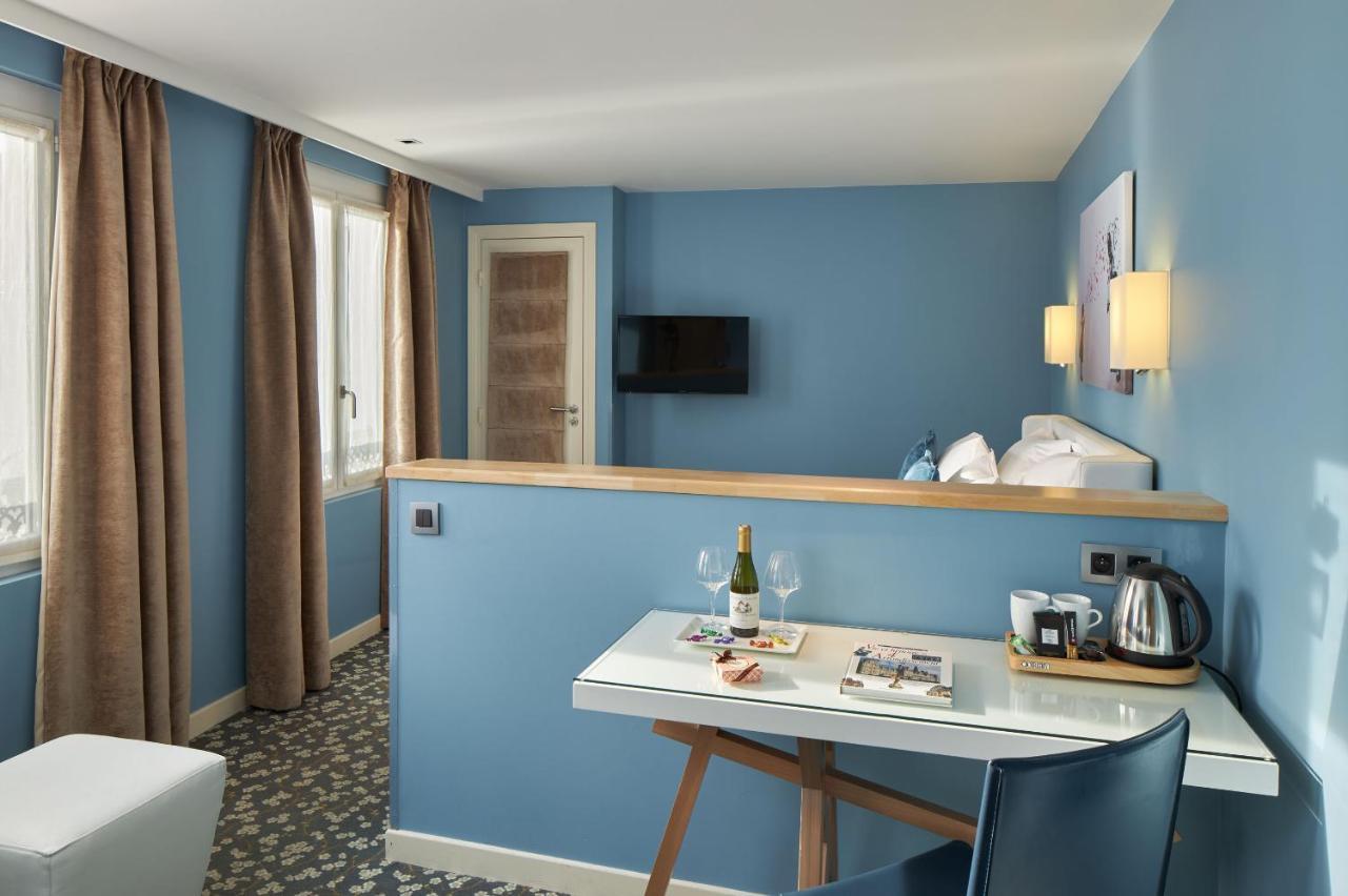 Triple Room Bath