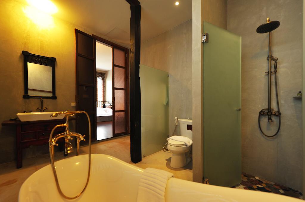 Deluxe Canal View King Bed,506949852:JPEG