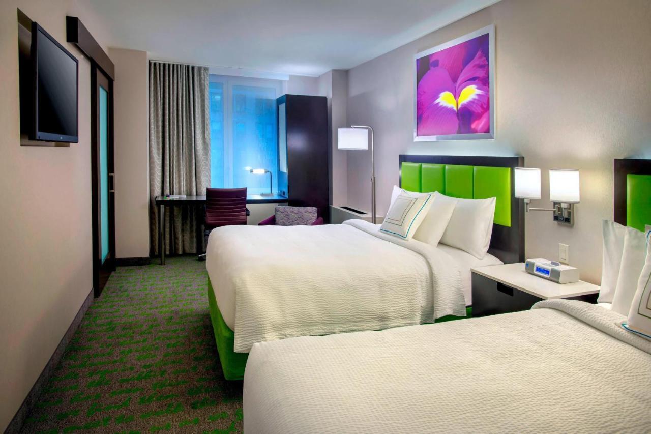Queen Studio with Two Queen Beds and City View