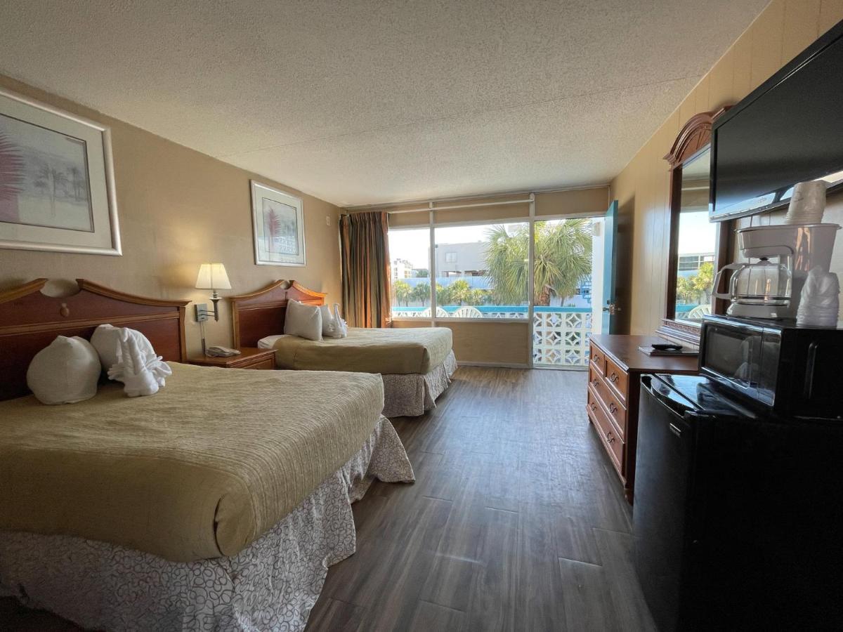 Non-Oceanfront Queen Room,1400068088:JPEG