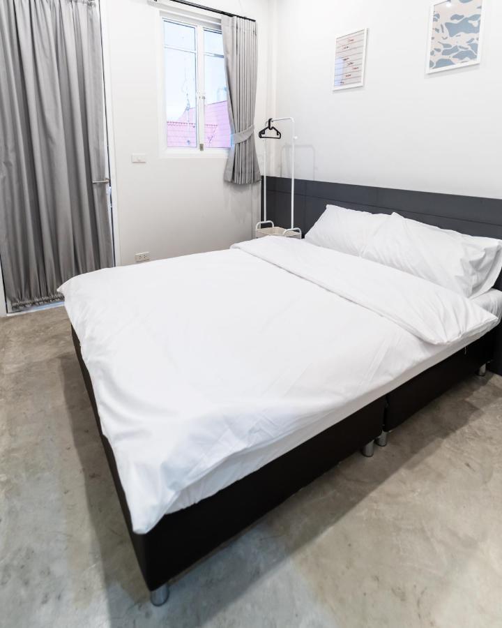 Single Room with Private Bathroom