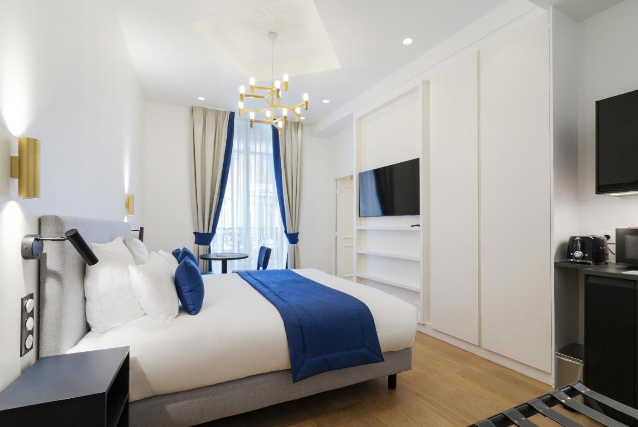 King Room with Balcony