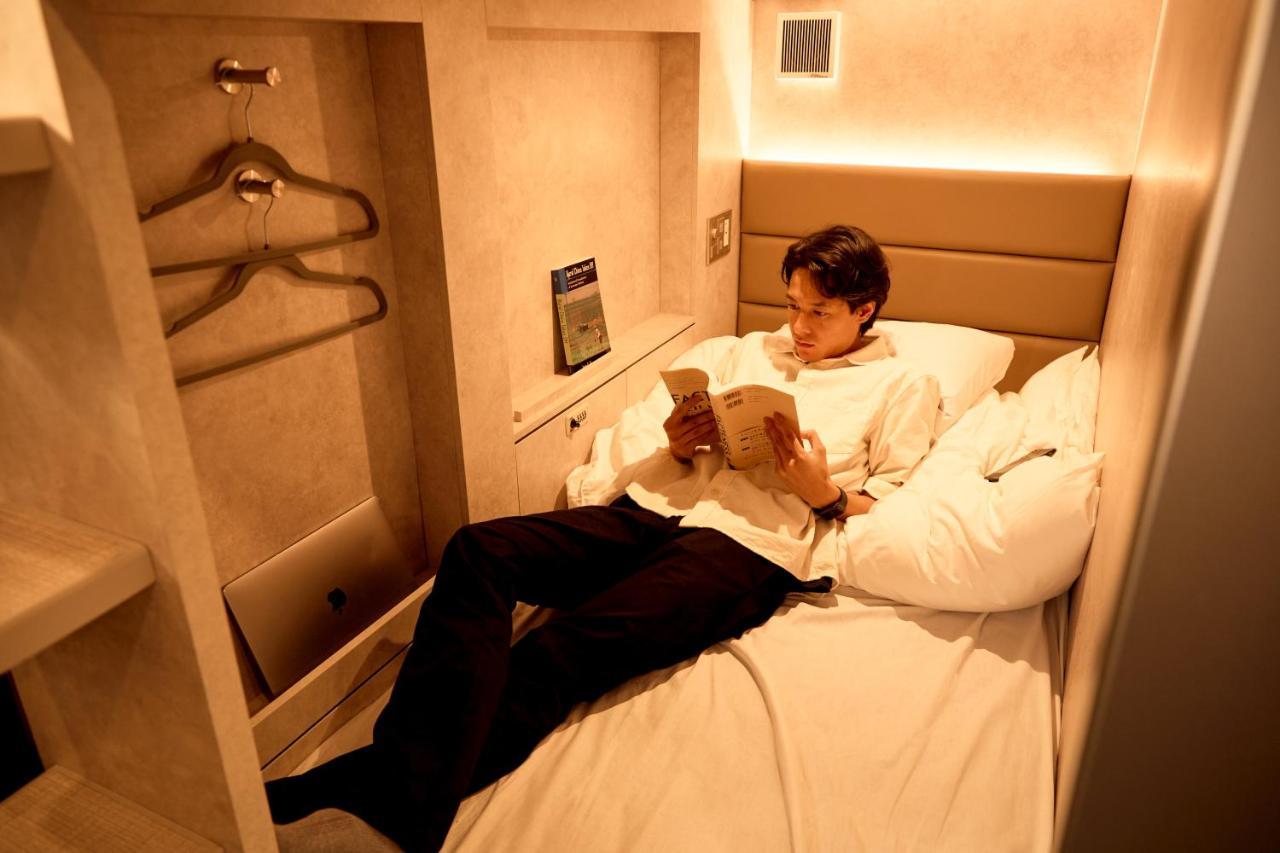 All gender floor Capsule Room