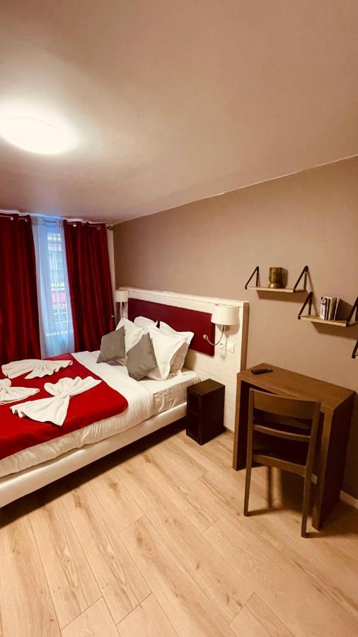 Double Room,1520836027:JPEG