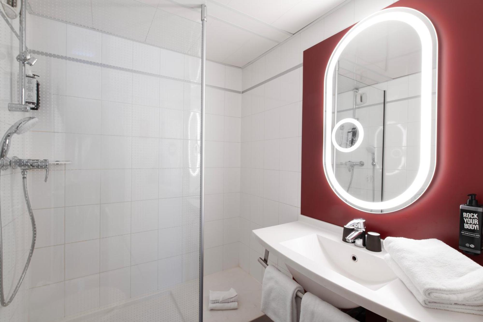 Standard Room with 1 Single Bed,1704960782:JPEG