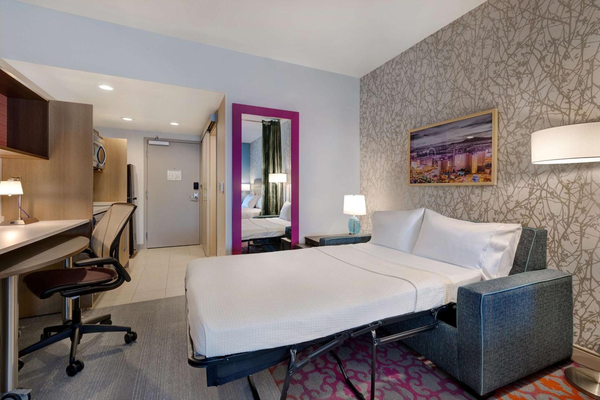 King Studio Suite