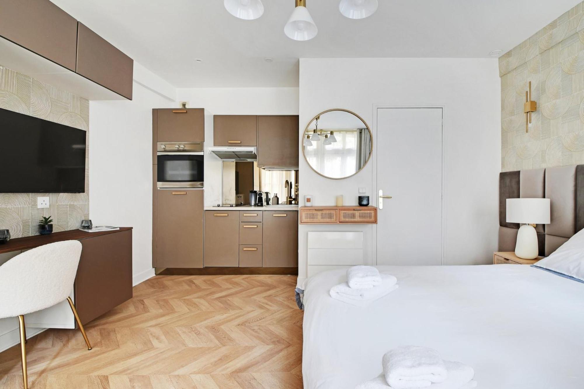 One-Bedroom Apartment