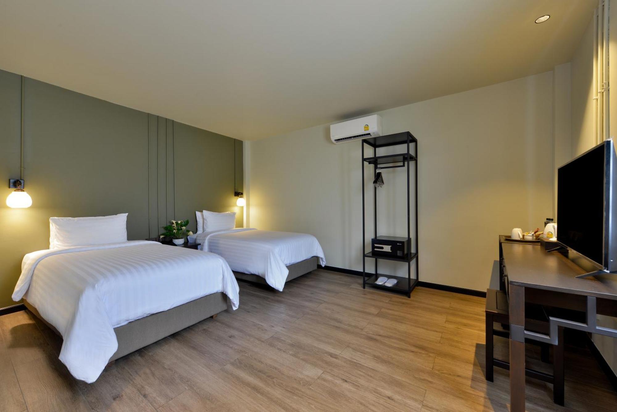 Superior Twin Room