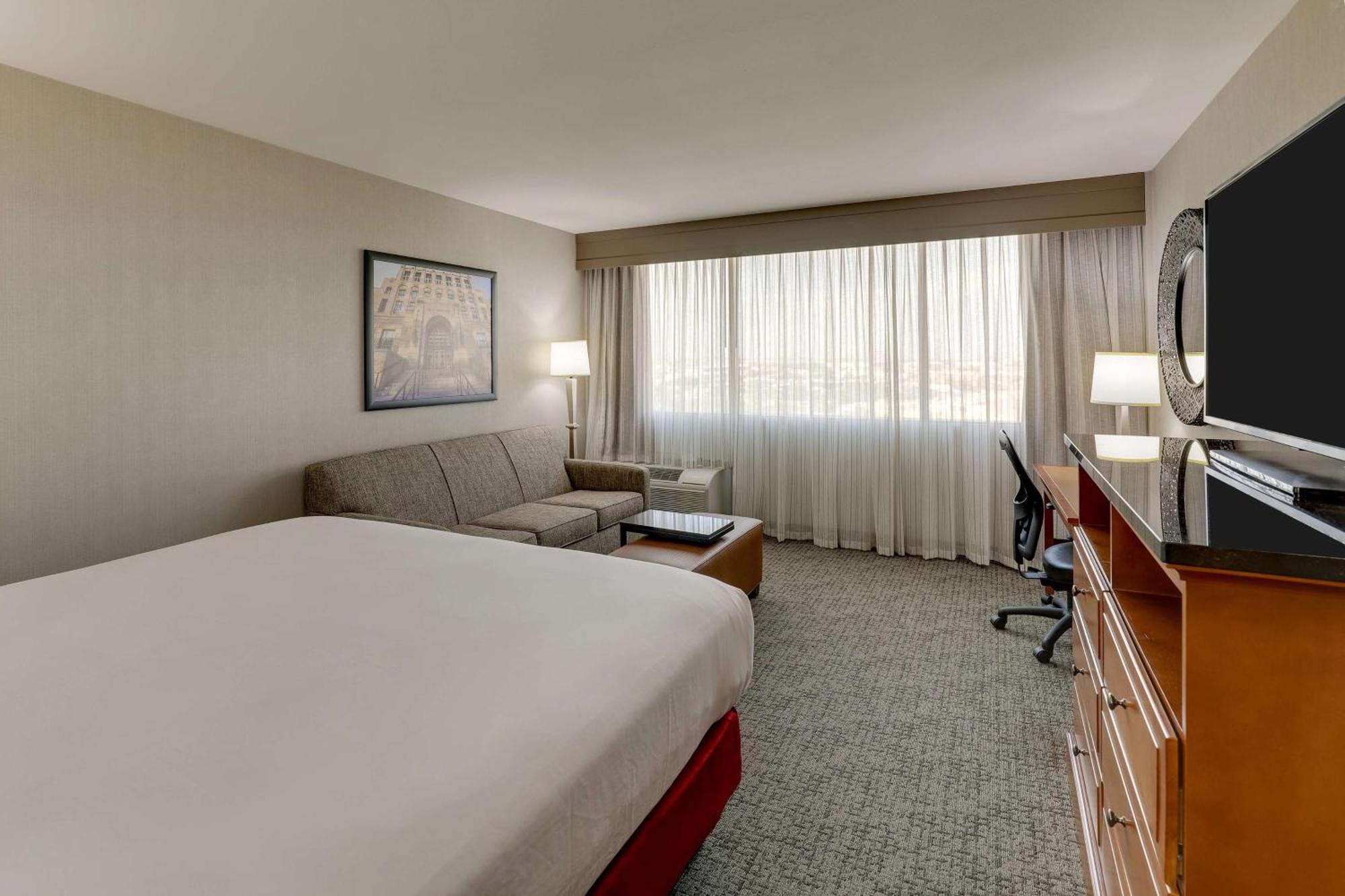 Deluxe King Room with Sofa Bed