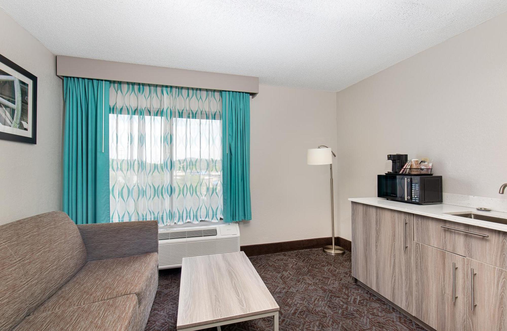 Executive King Room - Non-Smoking