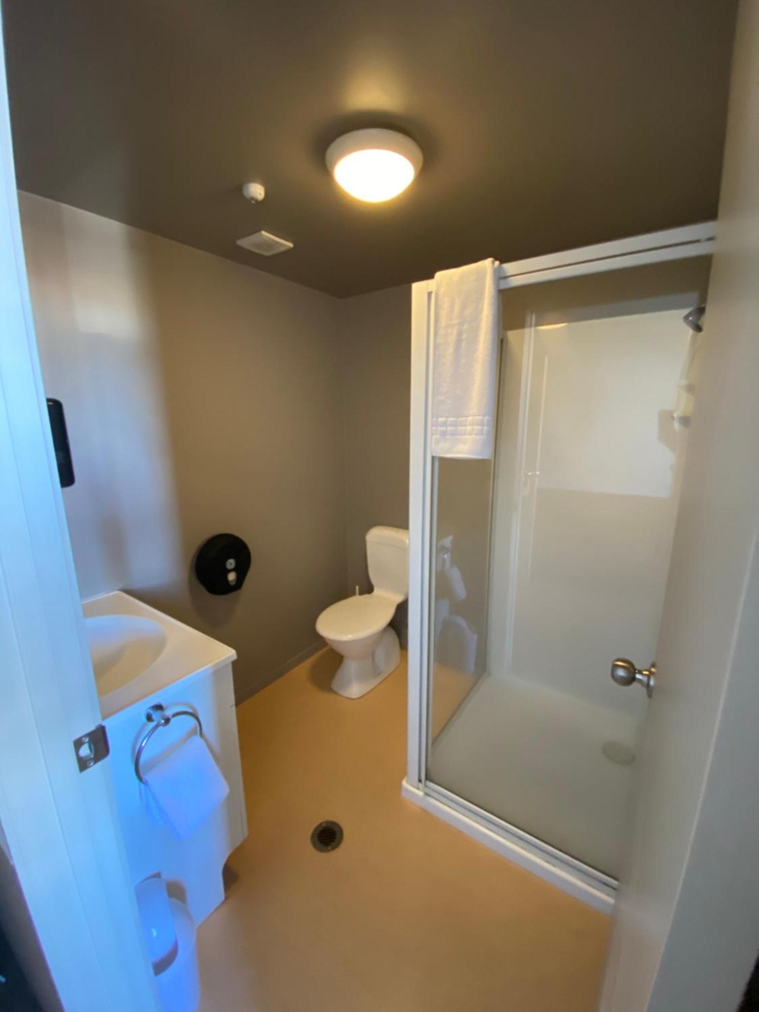 Family Room Private Bathroom,1559465524:JPEG