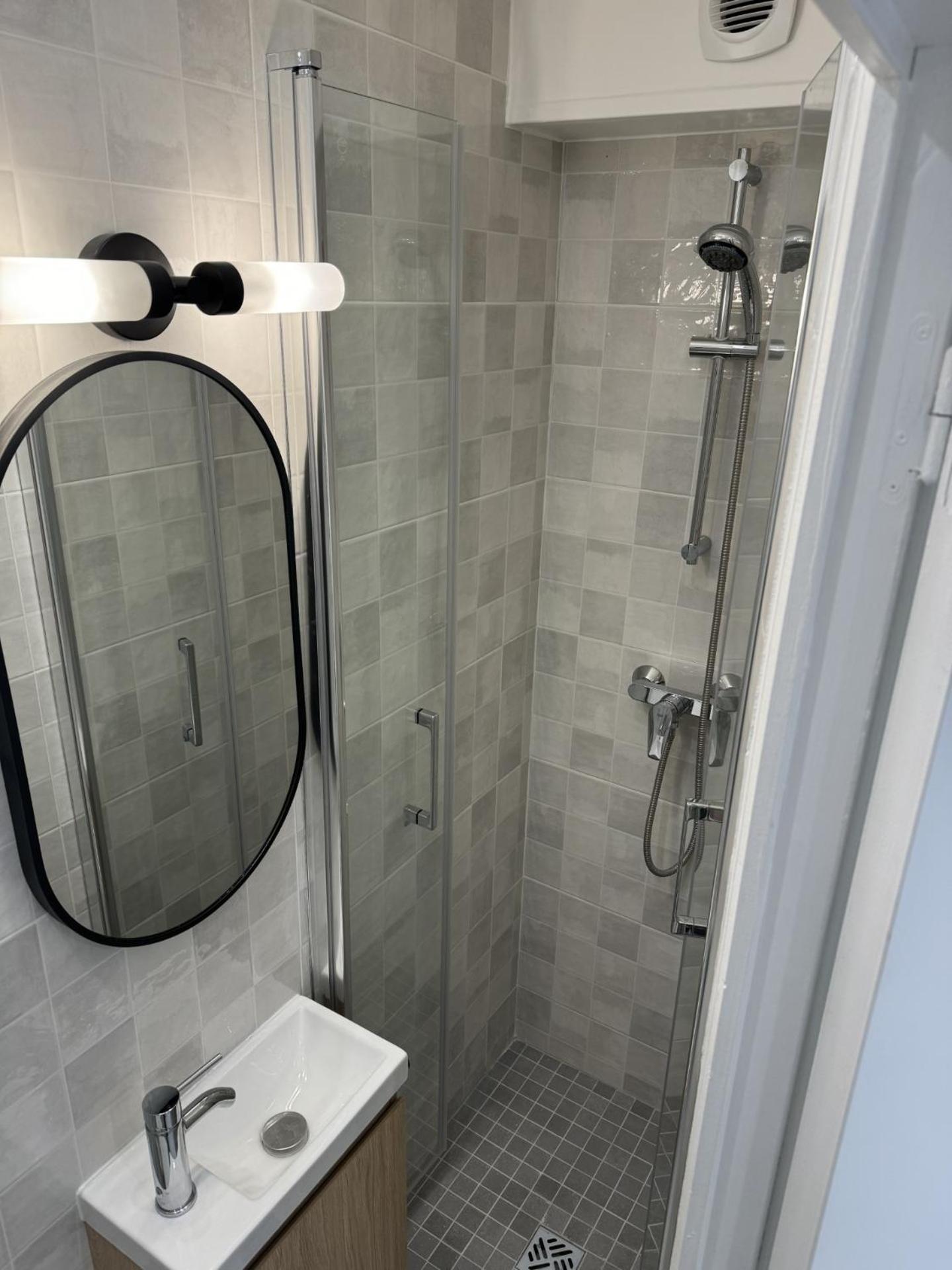 Single Room,1576744085:JPEG