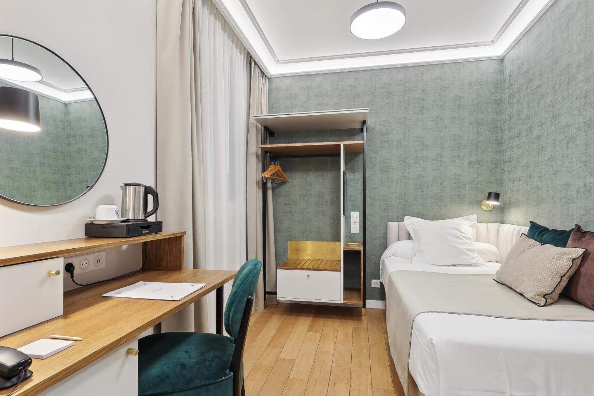 Single Room,1584499372:JPEG