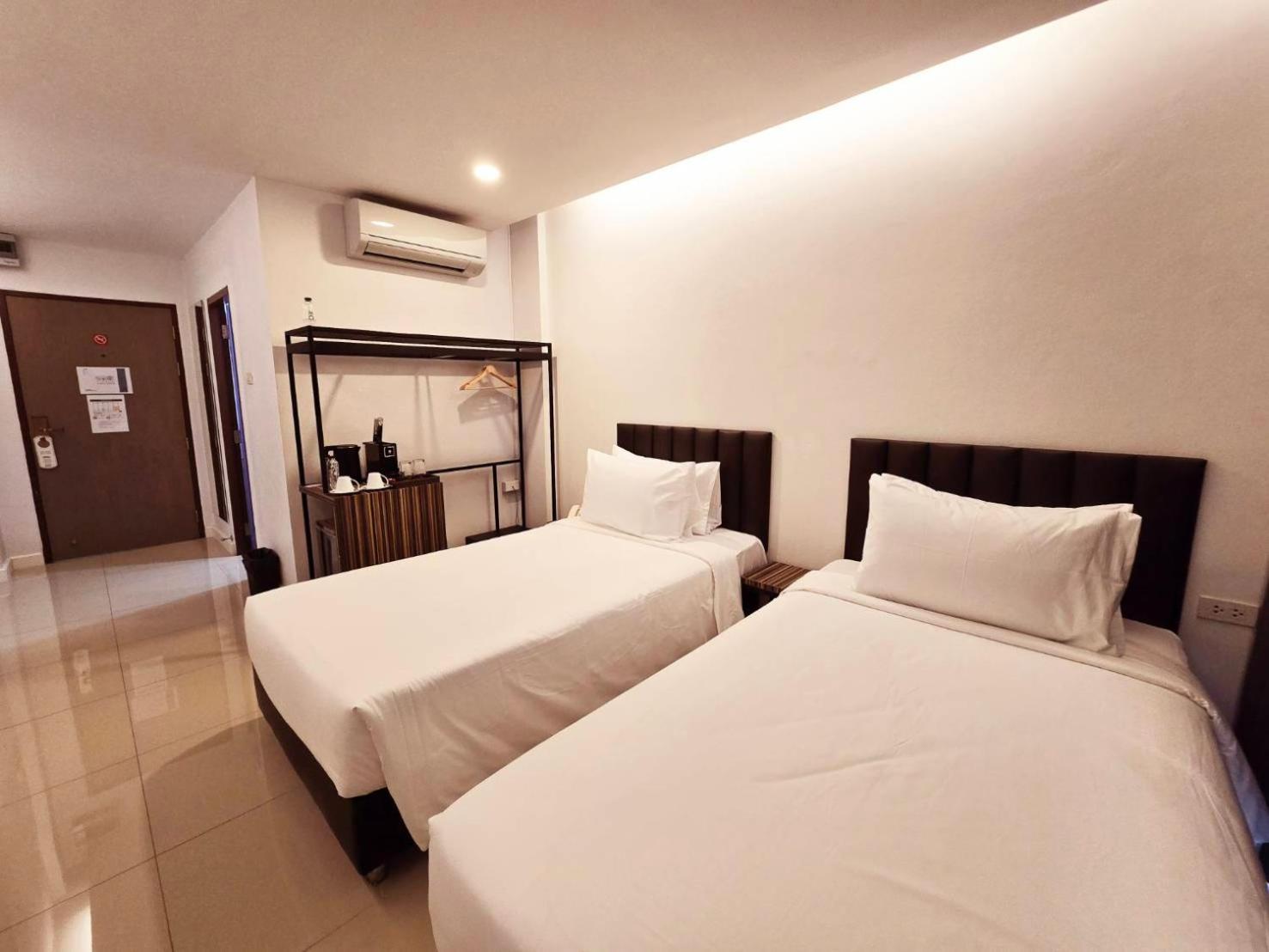 Standard Twin Room 2nd Floor