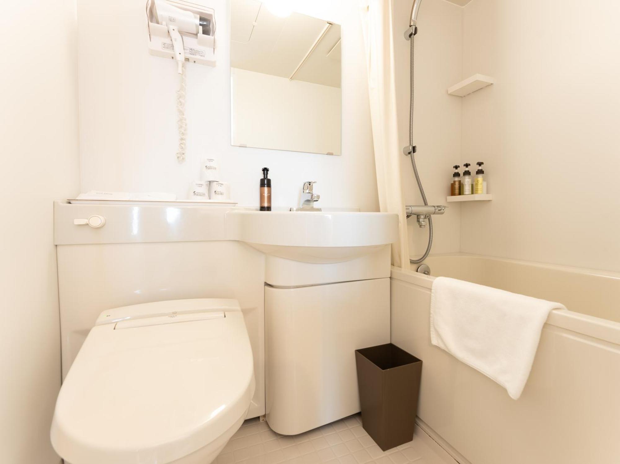 Triple Room with City View,1697265468:JPEG