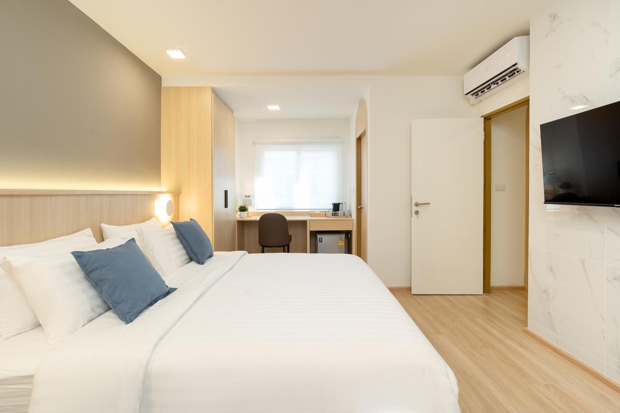 Family Two-Bedroom Suite with balcony