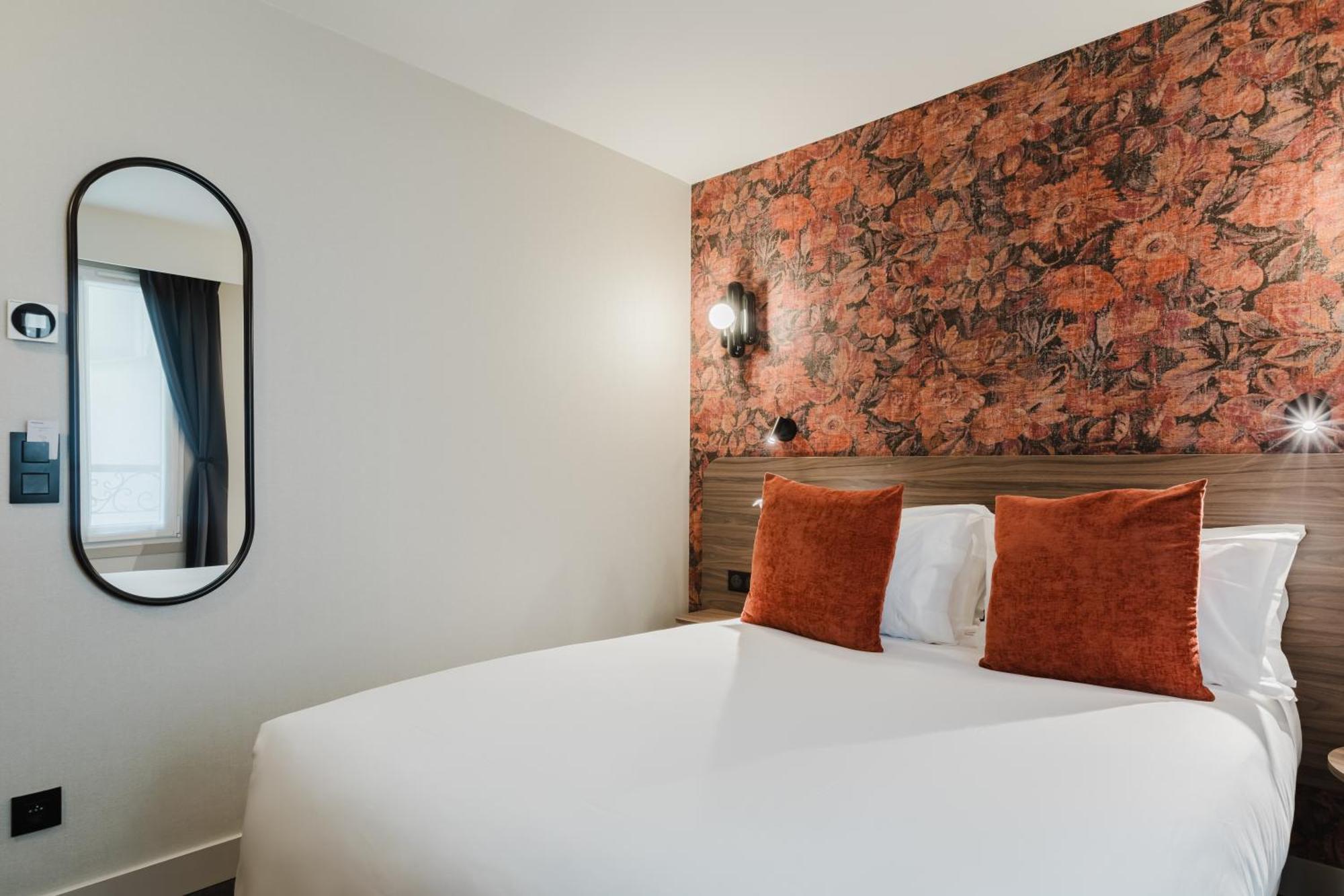 Solo Room