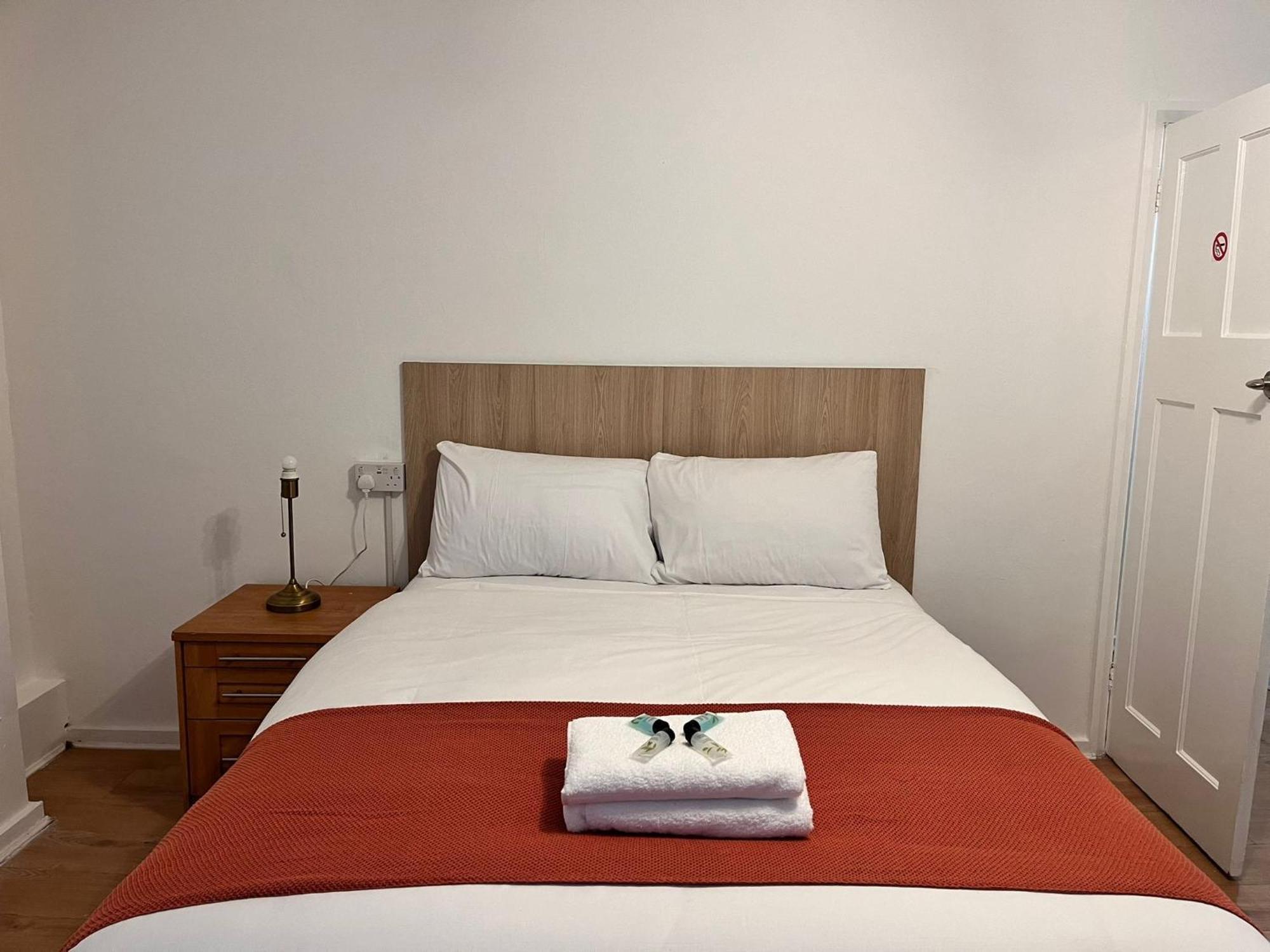 Single Room with Shared Bathroom