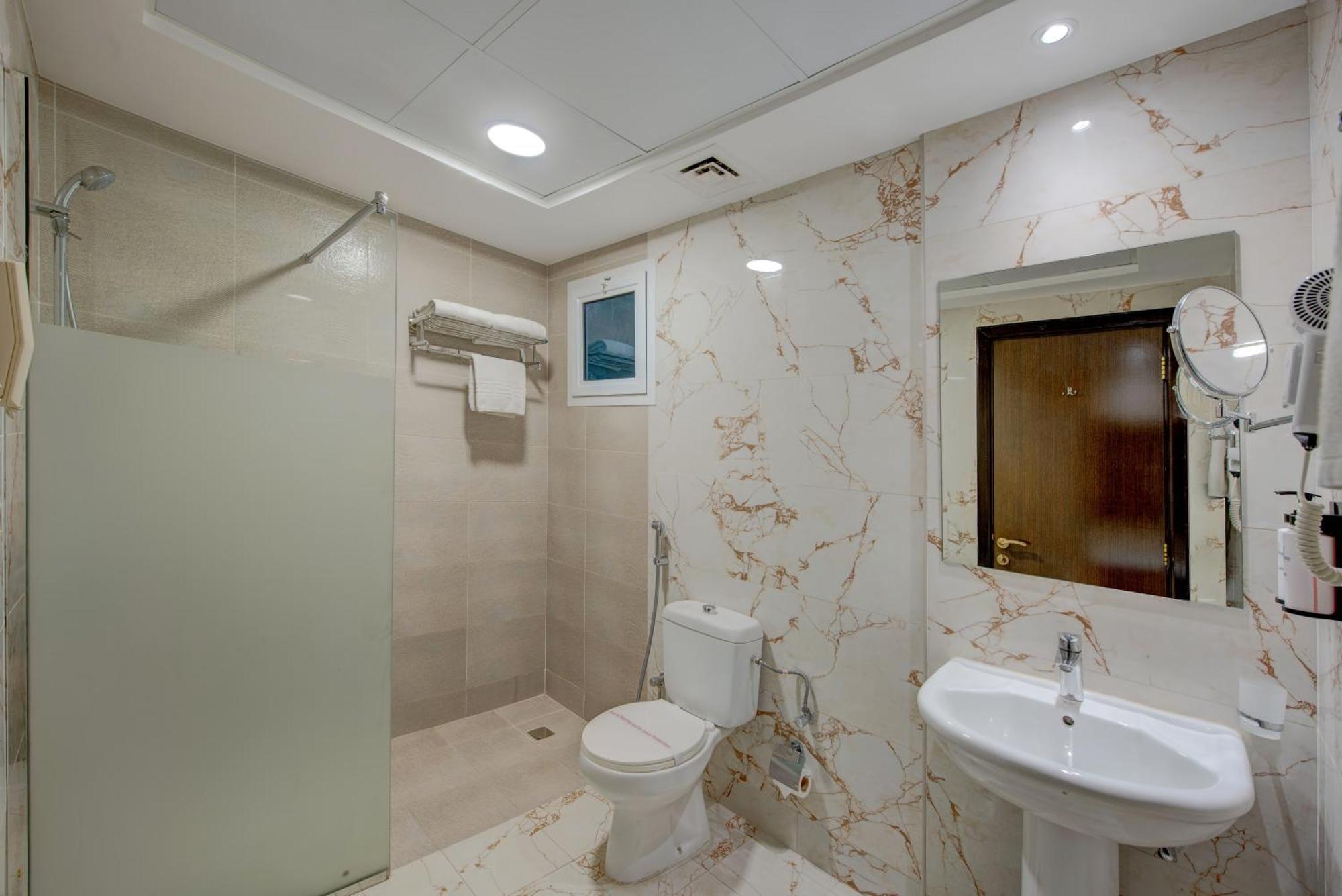 Superior Studio,1608783332:JPEG