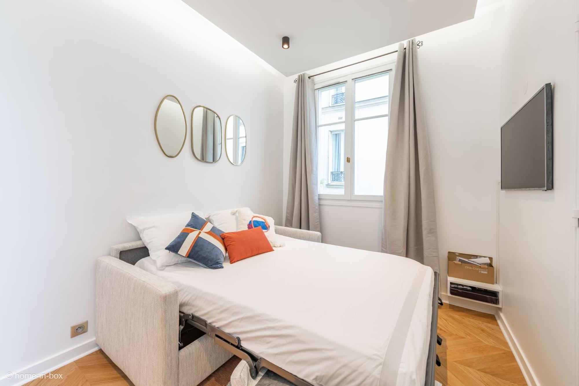One-Bedroom Apartment - Non-Smoking